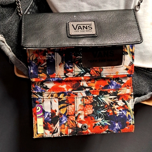 Vans Chained Reaction Crossbody Wallet - Picture 1 of 4